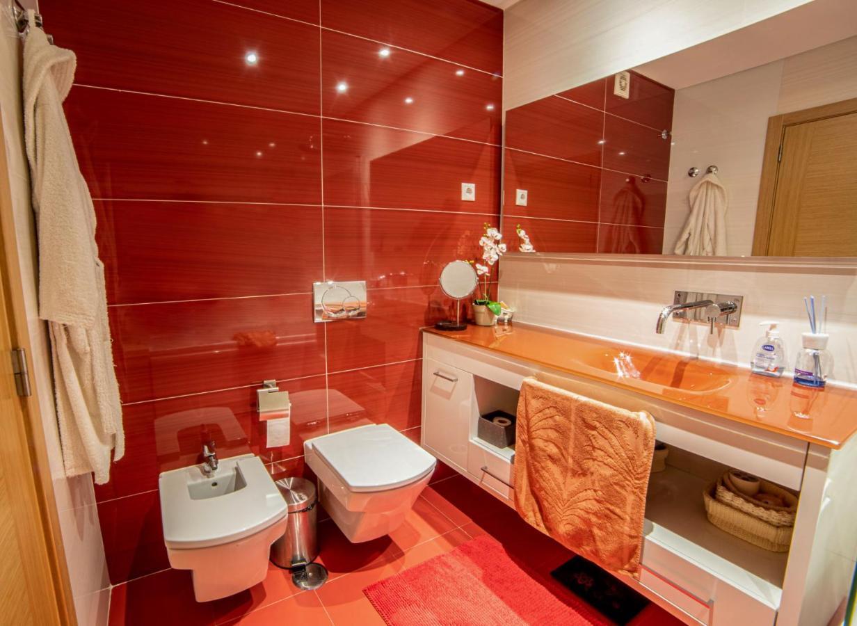 Lovely Apartment Near Airport And Nations Park, With Garage Loures Bagian luar foto