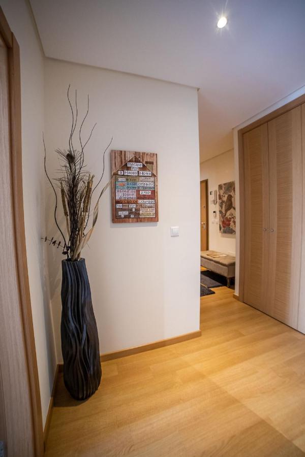Lovely Apartment Near Airport And Nations Park, With Garage Loures Bagian luar foto