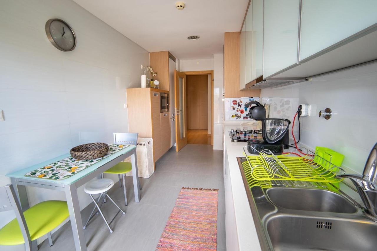 Lovely Apartment Near Airport And Nations Park, With Garage Loures Bagian luar foto
